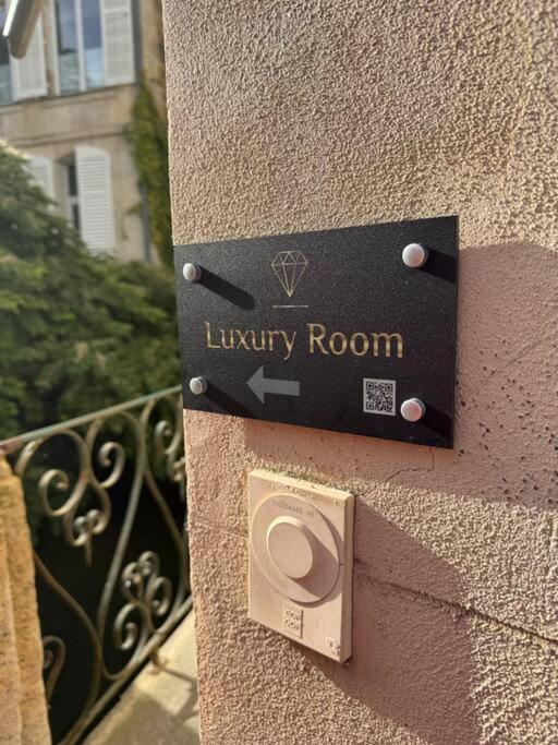 Luxury Room - Havre De Paix Avec Jacuzzi Prive Bar-le-Duc Eksteriør bilde